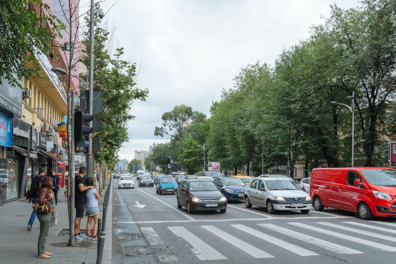 Petite Maison Sur Le Boulevard Bukarest Exterior foto
